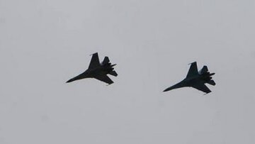 Военную авиацию подняли в небе над Одессой: кадры происходящего