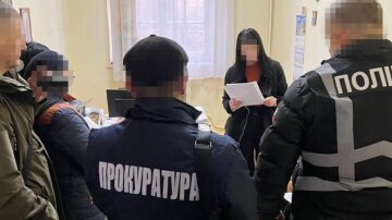 Во Львове врач потребовала взятку у военного ВСУ, кадры: в дело вмешалась прокуратура