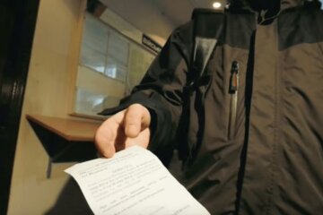 Видео с вручением повестки вызвало скандал в Одессе, в ОК «Юг» высказались: "Привлечены к ответственности"
