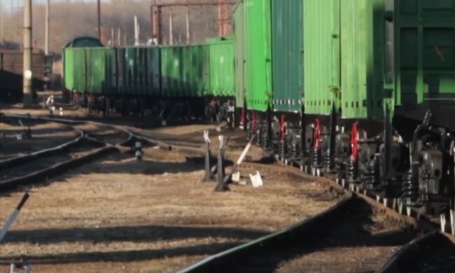 грузовые вагоны, скрин