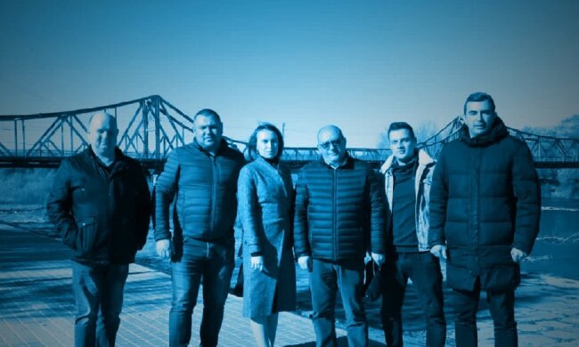 ЦПК: "слуга народу" Ігор Фріс тріумфально відзвітував про ремонт, проведений через сумнівний тендер, — ЗМІ