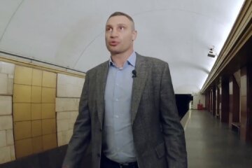 Станцию метро открыли персонально для Кличко, видео: "Это их проблема"