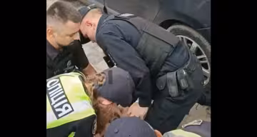 Патрульні повалили чоловіка на землю та в кайданках відвезли в ТЦК: кричуща історія отримала продовження