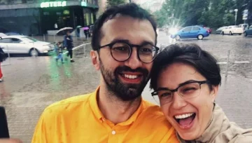 Дівчина Лещенка розповіла, що думає про галас навколо їхньої “хати”