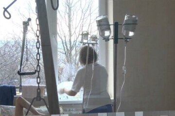 В центре Одессы двое отморозков отправили парня в реанимацию ради Айфона: "живого места не осталось"