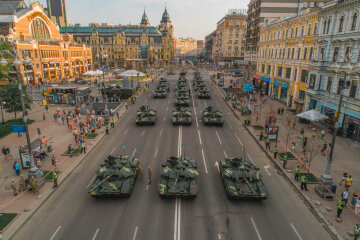 парад на день независимости, ВСУ, танки