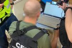 Украинцы через специальный сервис помогали россиянам: еженедельно получали до 50 тысяч долларов