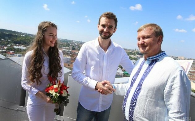 Проект «Шлюб за добу» запрацював у львівському аеропорту