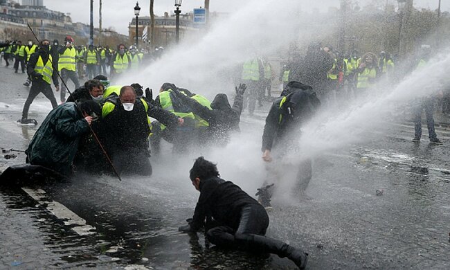 желтые жилеты