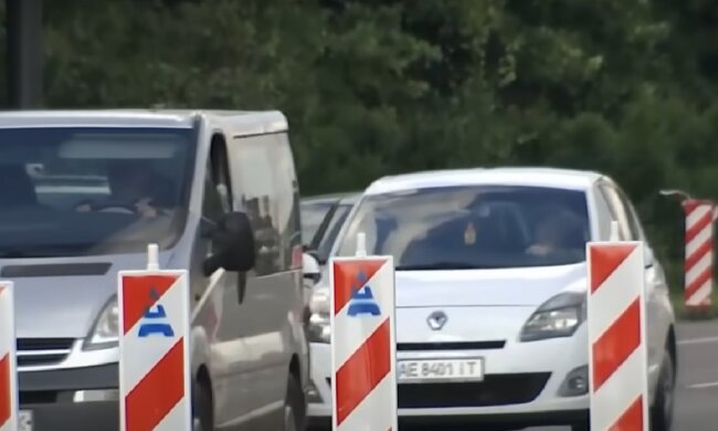 Обмеження та перекриття руху транспорту в Києві
