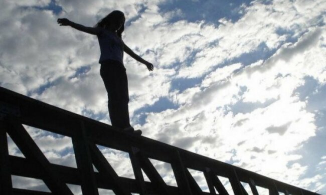 самоубийство