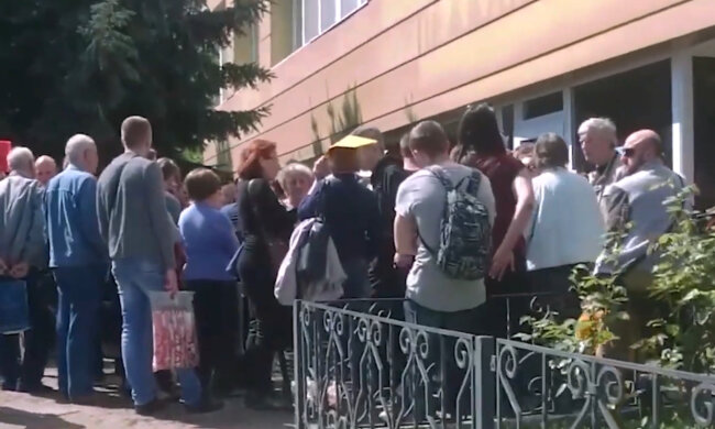 "300 тисяч на сім'ю": українцям підготували нові виплати, кому і за що дадуть гроші