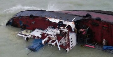 Нова біда трапилася з танкером "Делфі", Чорне море знову страждає: подробиці