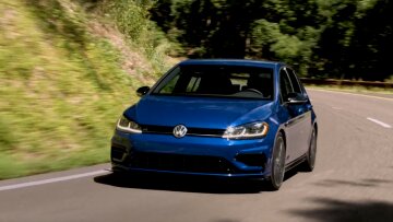 У Volkswagen Golf R знайшли недоліки: чим розчарував автомобіль під час тест-драйву