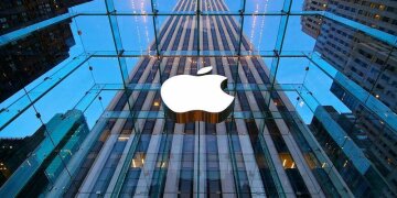 Трильйон доларів: компанія Apple побила неймовірний рекорд
