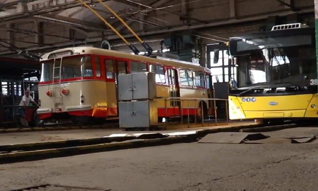 новый график движения транспорта в Харькове