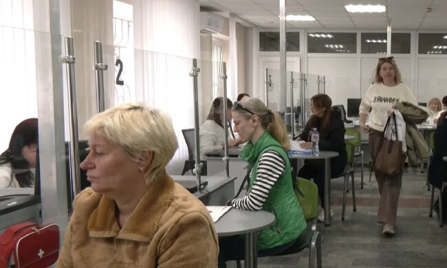 Доплати для пенсіонерів в Запоріжжі