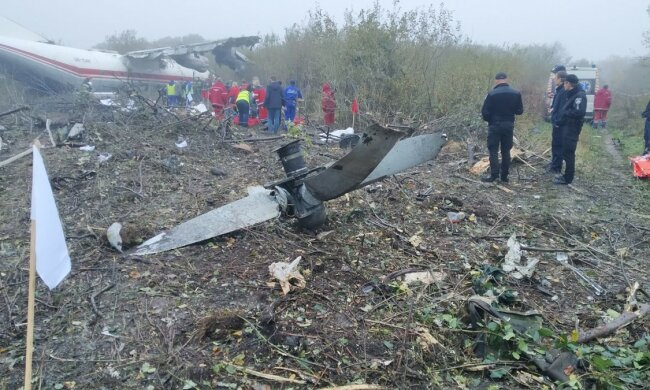 Головне за ніч: новий обмін полоненими, трагедія в ООС і авіакатастрофа під Львовом