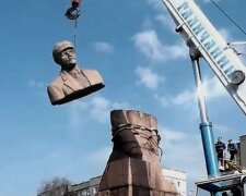 Активісти поклали око на три пам'ятники Леніну в Харківській області: "досі залишаються..."
