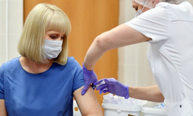 США и Германия создали вакцину от вируса, эффективность 90%: когда она поступит в больницы