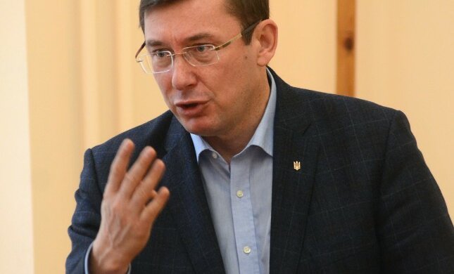 Стало відомо, з ким Луценко провів безсонну ніч