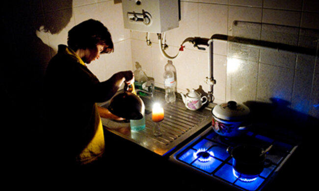 Колапс в Дніпрі: цілі райони залишились без світла та води, подробиці і адреси