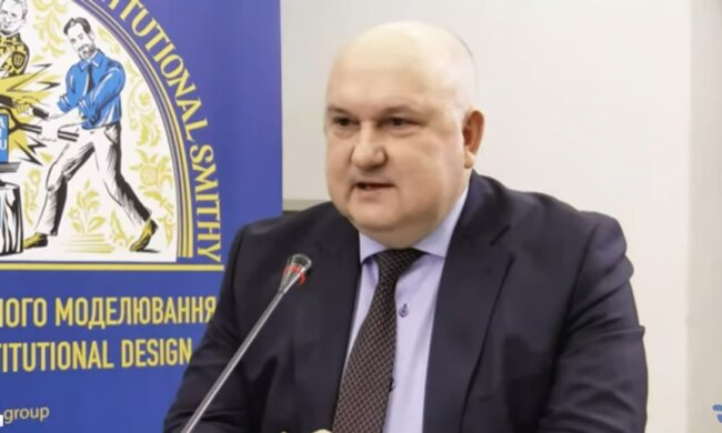Одна з кращих на сьогодні конституцій у Європі, - Ігор Смешко про Конституцію України