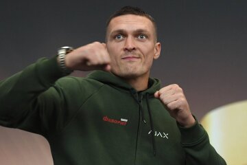 Александр Усик