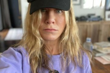 дженнифер энистон