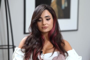 Анна Трінчер