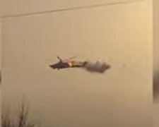 Вжарили под хвост: украинские защитники ловко уничтожили ударный вертолет врага Ми-28