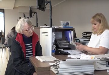 Денежная помощь для пенсионеров в Харькове и области