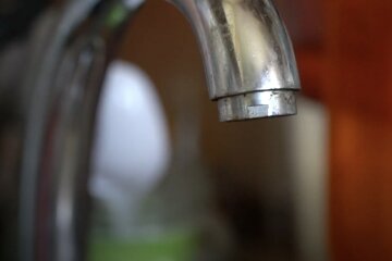 Отключение воды на неделю 23-29 июня в Днепре