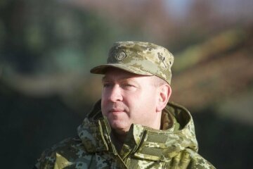 Подозреваемого в коррупции экс-главу ГПСУ Дейнека назначили командиром боевого подразделения — СМИ