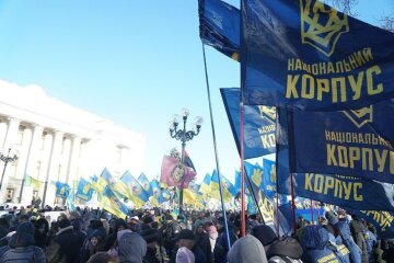 Украинцы восстали против закона о рынке земли, Билецкий раскрыл детали: «Слуги уже договорились»