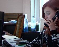 "Где деньги?": украинцы в отчаянии обрывают телефоны горячих линий, почему нет выплат