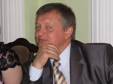 Олег Купрієнко: нардеп, який б’є собак і принижує журналістів