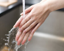 мити руки, кран, вода, миття рук