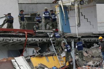 2017-09-21T163558Z_1449375359_RC16D99F2FC0_RTRMADP_3_MEXICO-QUAKE