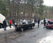 Масштабная авария под Харьковом, столкнулись 5 машин: ребенок среди пострадавших
