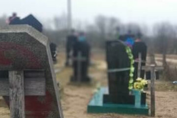 "Как можно до такого додуматься?": вандалы поглумились над памятью усопших украинцев, кадры