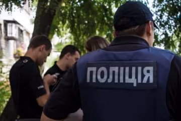 Под Днепром исчезла 13-летняя девочка с особой приметой, фото: "Ушла гулять и..."
