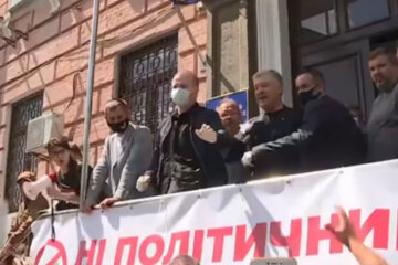 Петр Порошенко