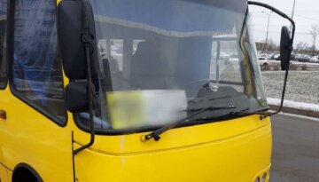 По Києву роз'їжджав п'яний водій на несправній маршрутці: пасажири опинилися в небезпеці