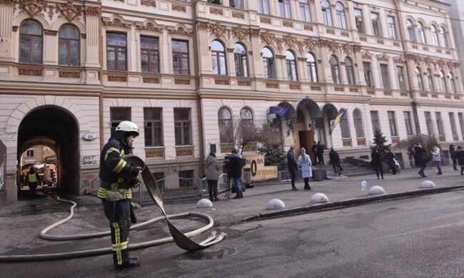 Романенко назвав головного винуватця пожежі в Мінкульті: "Небеса вже не можуть дивитися на його..."