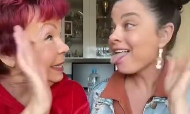 75-летняя мама Наташи Королевой вошла во вкус и разделась до нижнего белья: "Весеннее обострение"