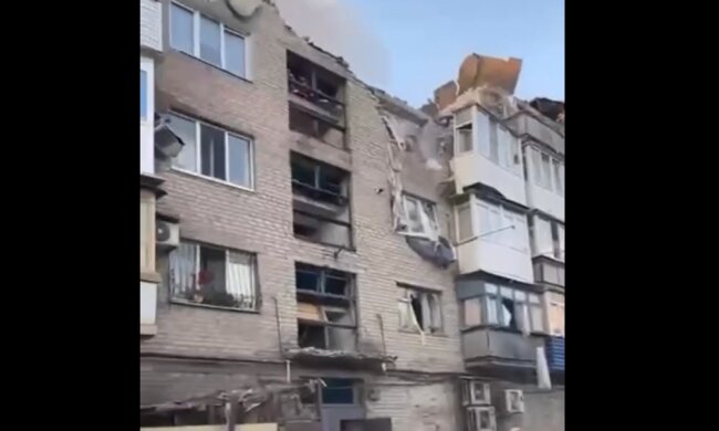 Россия атаковала многоэтажный дом в Покровске: первые подробности