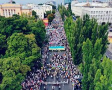 Марш Захисників України об'єднав понад 70 тисяч чоловік: "Прояв волі нації до боротьби і доблесті"