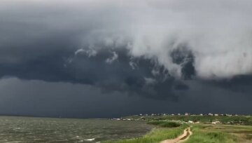 Циклон надовго влаштувався в Одесі: що буде з погодою 10 червня