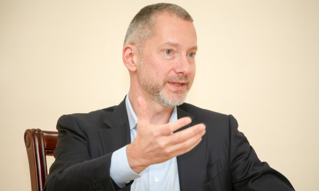 Борис Ложкин